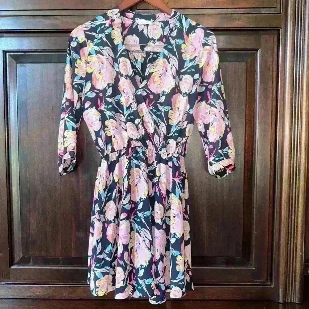 Lush woman’s Dress, Floral, Black & Pink! Size S